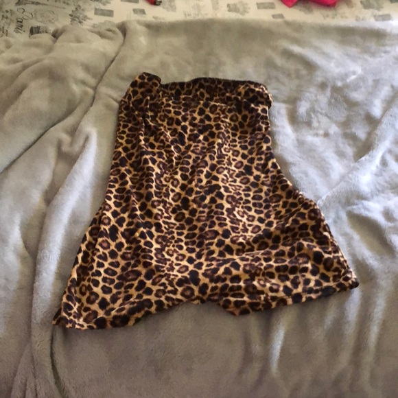 Romper - Picture 2 of 2